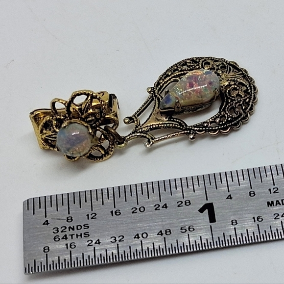 * Vintage Pat Pending Glass Opal Drop Dangle Clip On Earrings - Picture 2 of 4
